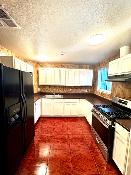 Building Photo - 1141 Ranger Trail