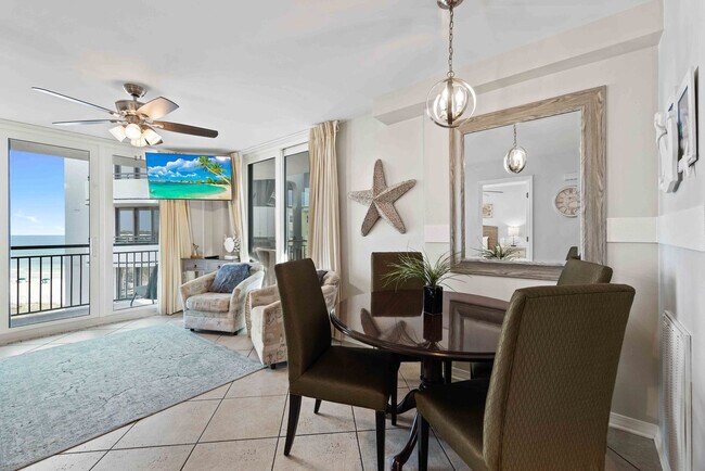 Building Photo - 833 Santa Rosa Blvd