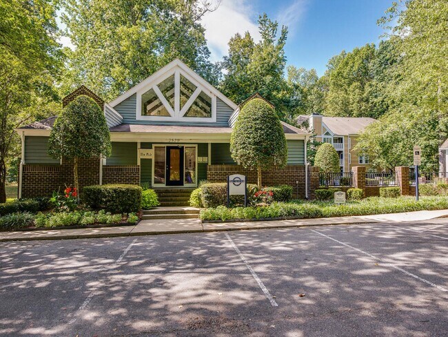 Building Photo - Don't miss out on this amazing 2 bedroom, ...
