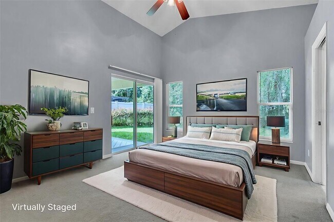 Building Photo - 4454 King Edward Dr