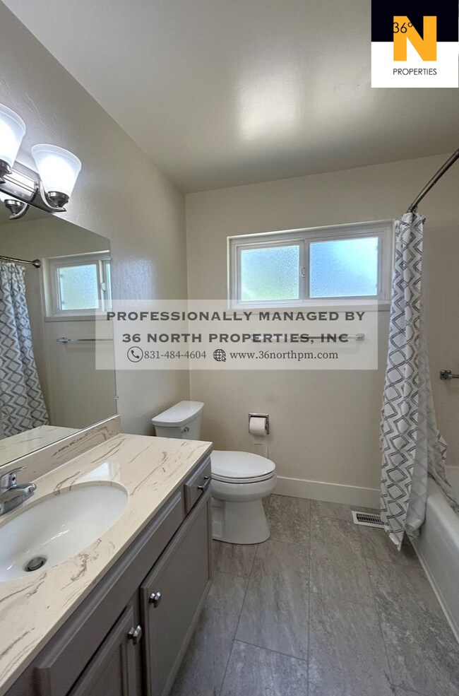 Building Photo - 11740 Tam O'Shanter Dr
