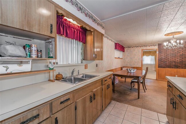 Building Photo - 4341 Kolloch Dr