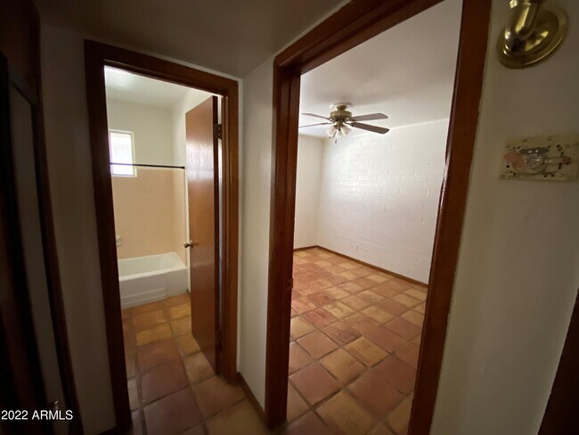 Building Photo - 7153 N 57th Dr