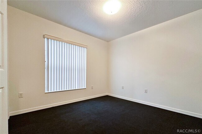 Building Photo - 4450 E Windmill Dr