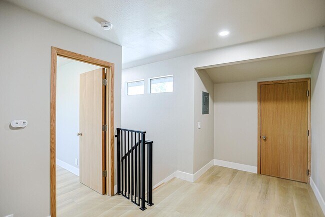 Building Photo - 9909 Merced River Ave