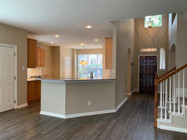 Building Photo - 2644 Dunbar Dr