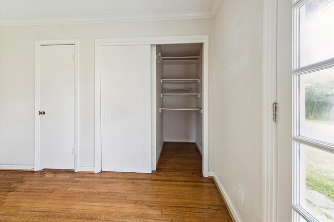 Building Photo - 5438 Pagewood Ln