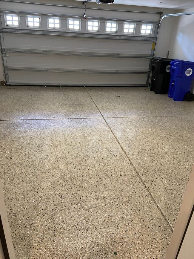 Building Photo - Model house 2 Bedroom  one loft in second ...