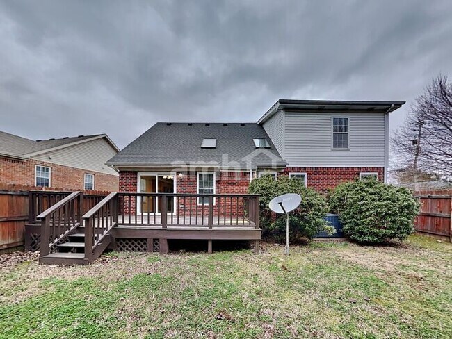 Building Photo - 6536 Arvington Way