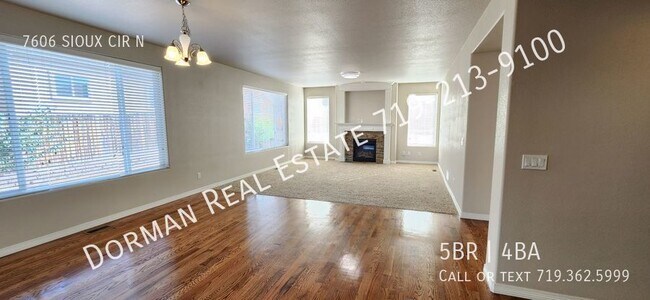 Building Photo - Single Family with Chef Kitchen