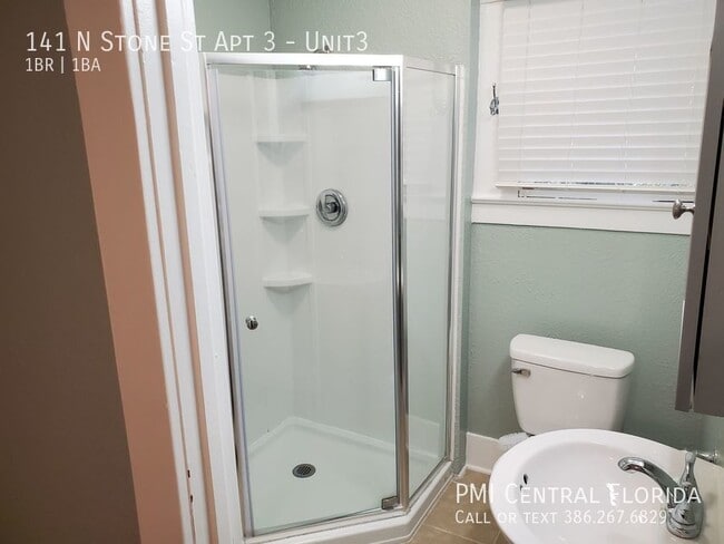 Building Photo - 141 N Stone St