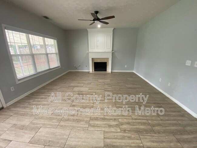 Building Photo - 2758 Adair Trl