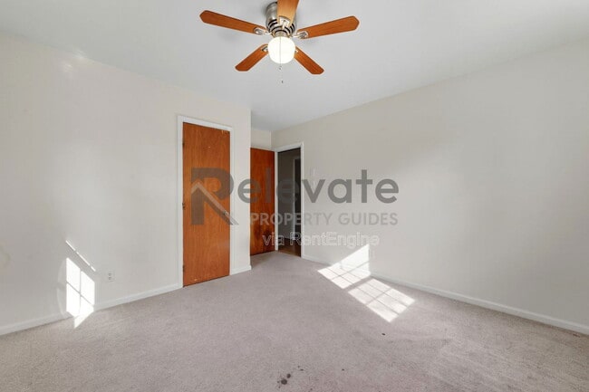 Building Photo - 15709 Gary Ave