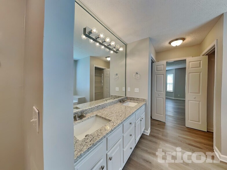 Building Photo - 1114 Archer Dr