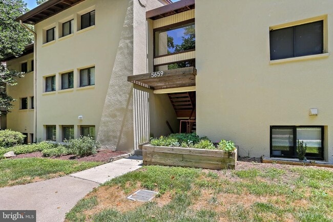 Building Photo - 5659 Harpers Farm Rd