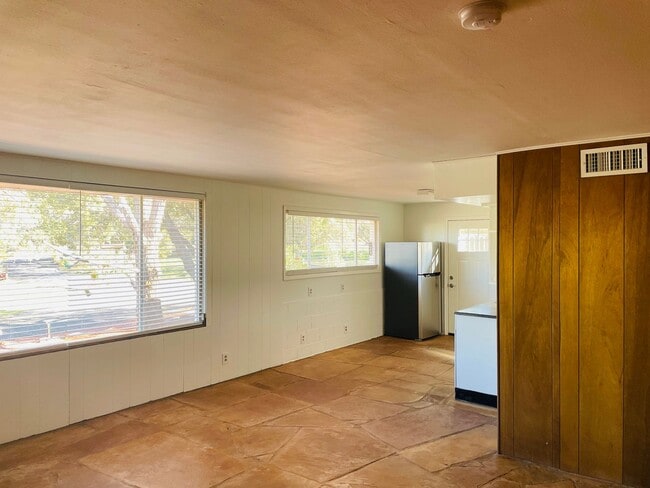 Building Photo - 3605 Moki Dr