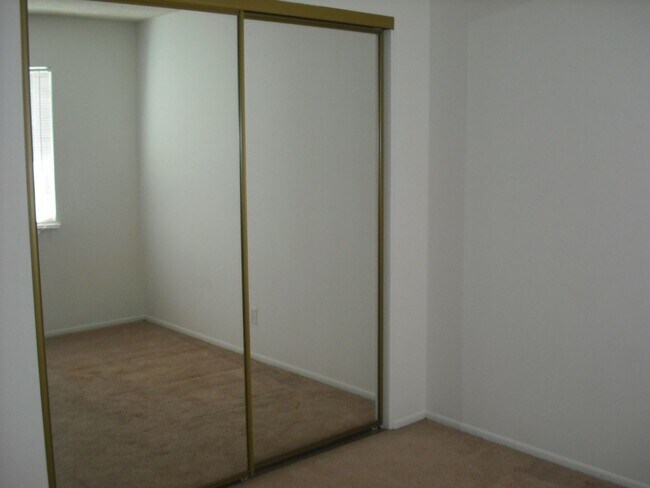 Building Photo - Sharp Townhouse on Victoria Avenue across from the Marina