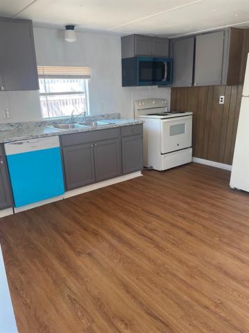Building Photo - 1303 Genoveva Ln