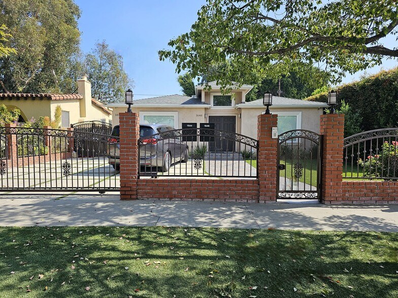 Primary Photo - 1646 S Wooster St