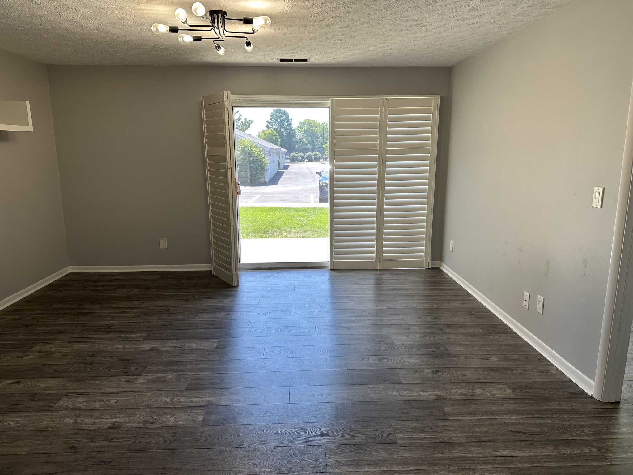 Building Photo - 172 Mallard Glen Dr