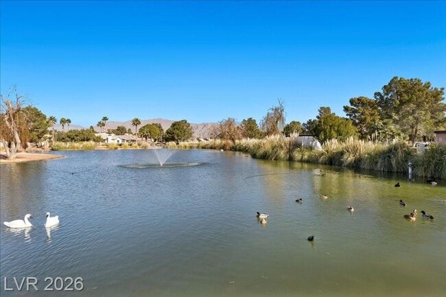 Building Photo - Modern 3Bed/2.5Bath/2Car - 2 Story Home Located In The Guard-Gated Los Prados Golf Community!