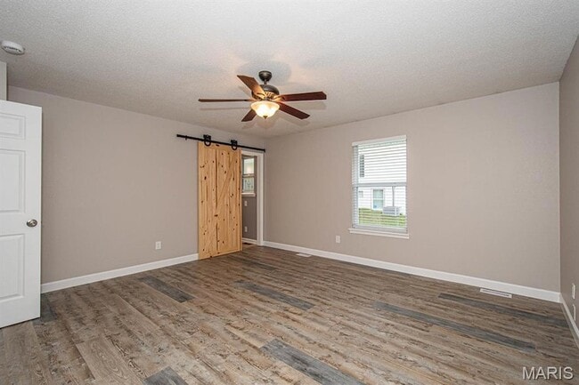 Building Photo - 1031 Thames Dr