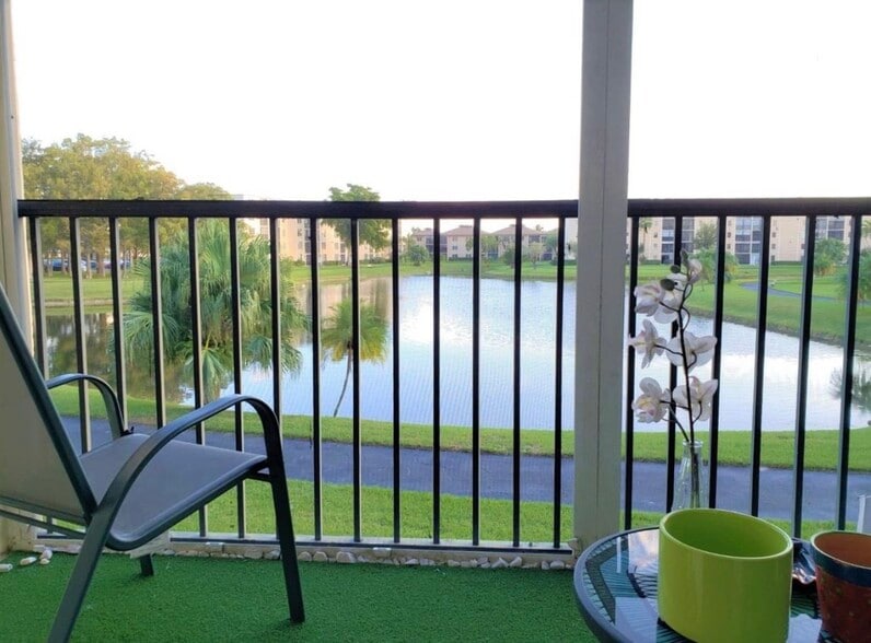 Building Photo - 7900 NW 50th St