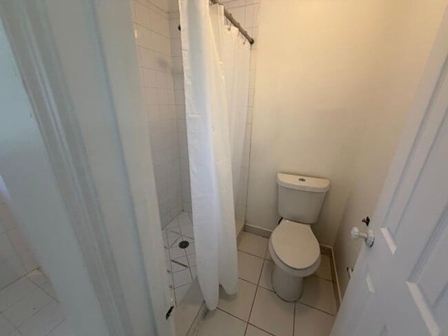 Building Photo - 3780 Amalfi Dr