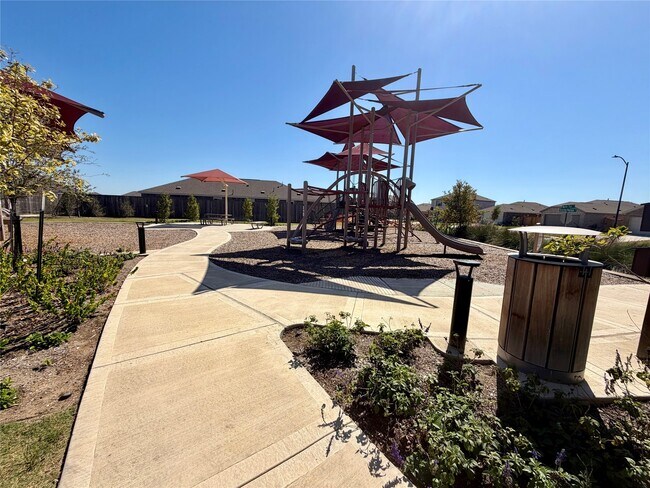 Building Photo - 28722 Bottom Grass Trl