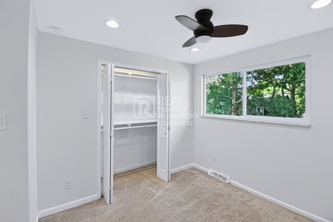 Building Photo - 660 Omega Ln