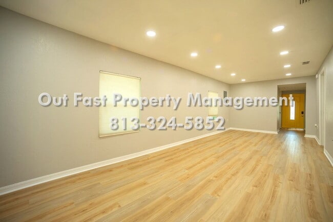 Building Photo - 4811 N 30th St