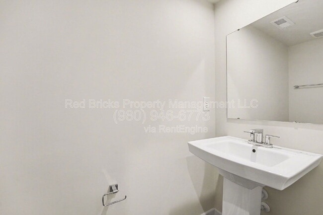 Building Photo - 9529 Teamwork St NW