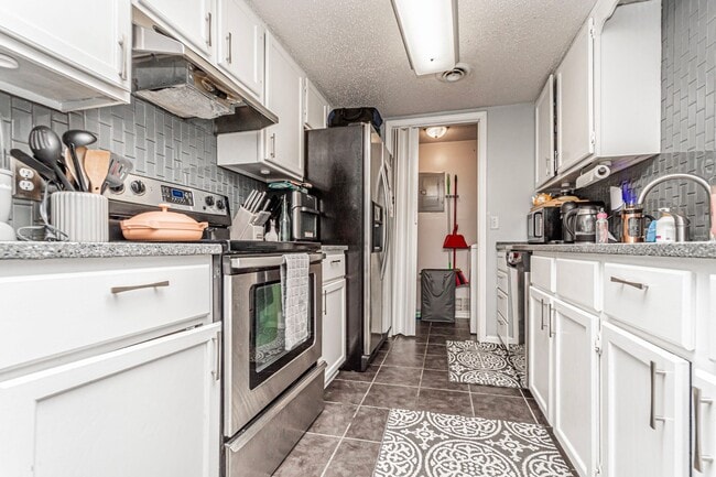 Building Photo - Please View 3D Virtual Walk-Through Before Scheduling a Showing