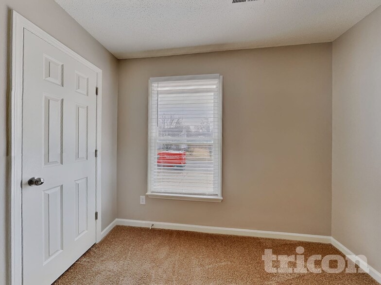 Building Photo - 411 Mt Olive Dr