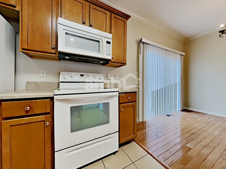 Building Photo - 1523 Bailey Park Ln