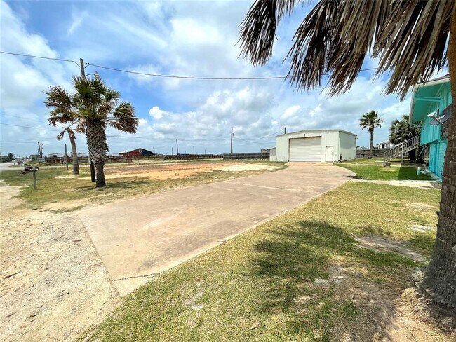 Building Photo - 88 County Rd 201