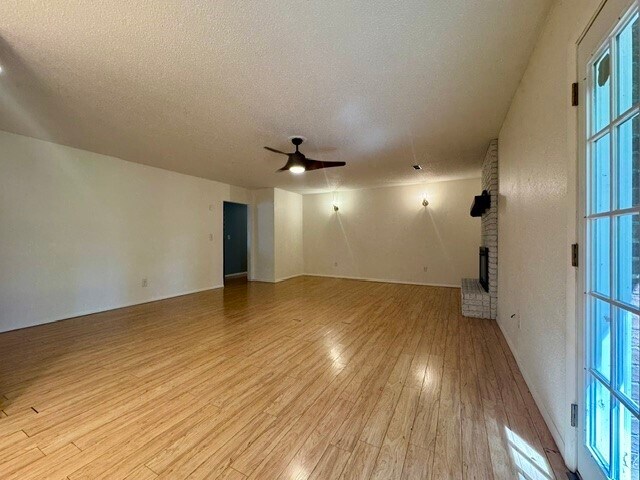 Building Photo - 205 E Henson Ave