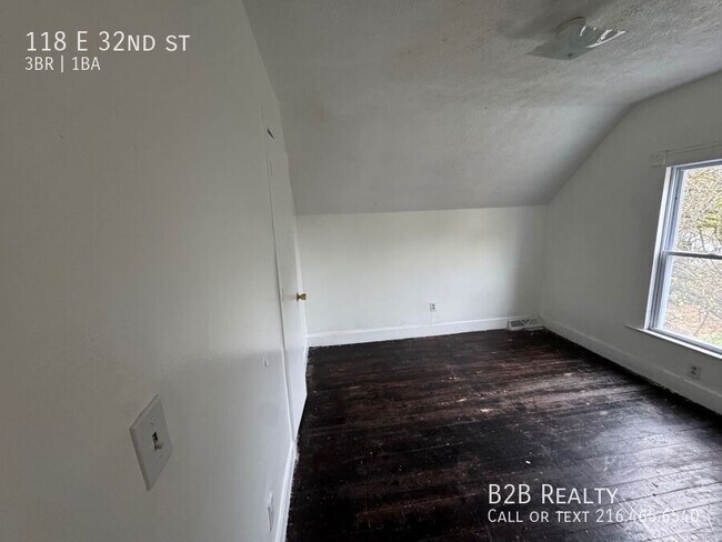 Building Photo - 118 E 32nd St