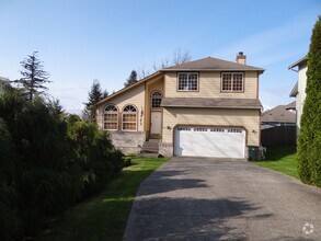 Building Photo - 6 Bedroom Home in Bellingham!