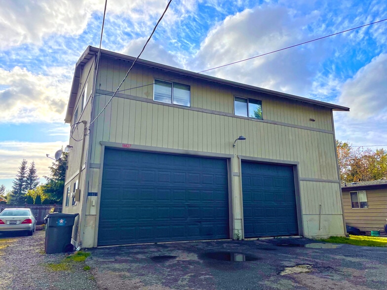 2-BR Unit with Oversized Garage - 16627 113th Ave SE