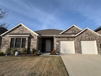 Building Photo - 1736 Everglades Dr