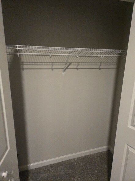 Building Photo - 1391 Mount Royal Dr