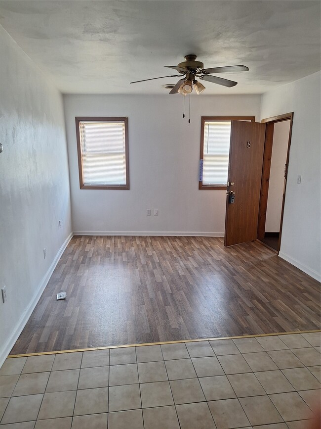 Building Photo - 2 Jefferson Ave