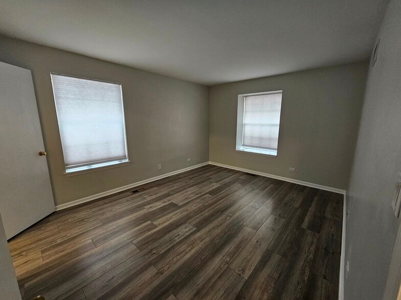 Building Photo - 1241 Bradwell Ln