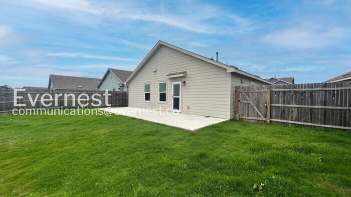 Building Photo - 2741 Green Finch