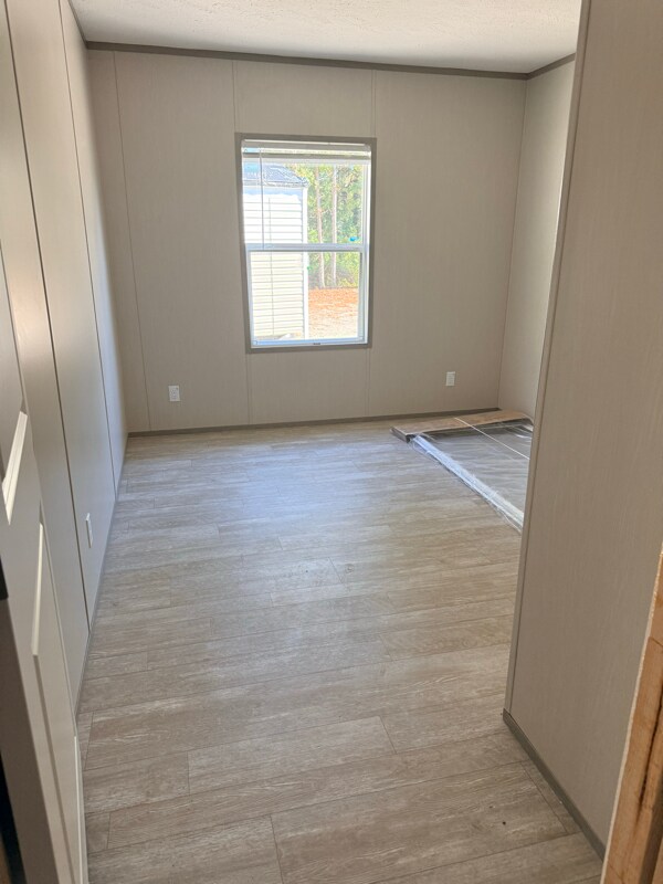 Building Photo - 118 Clara St