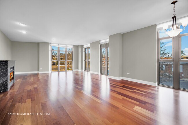Building Photo - 520 S Washington St