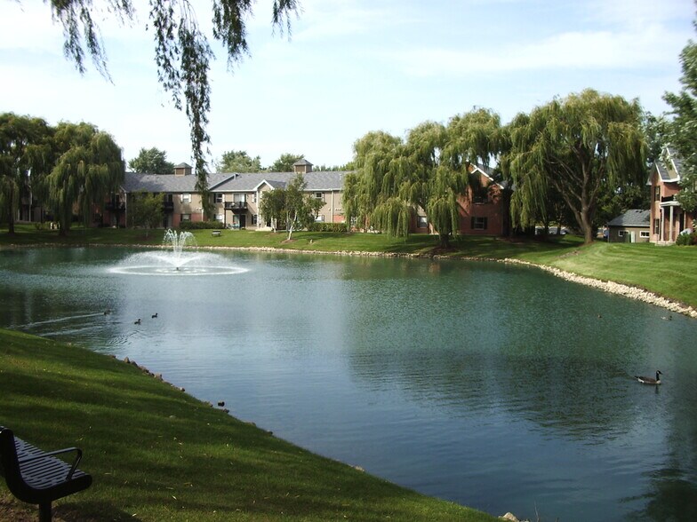 Building Photo - 1513 Raymond Dr