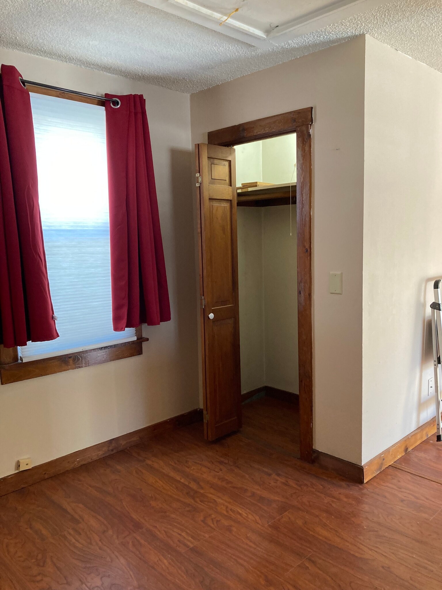 Building Photo - 881 Main St