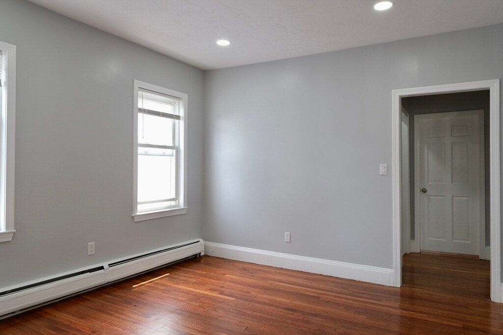 Building Photo - 23 Granfield Ave